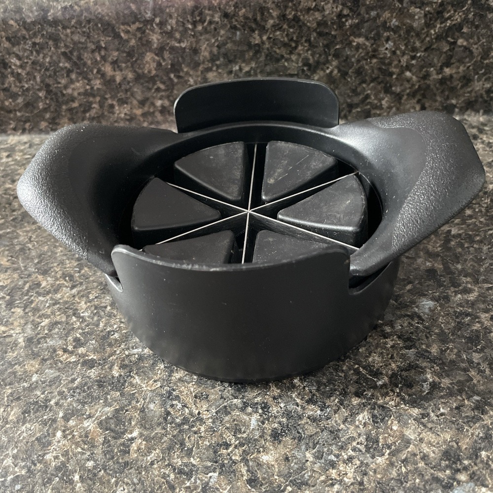 The‎ Pampered Chef Veggie Wedger Fruit Vegetable Cutter Slicer #2417 Retired
